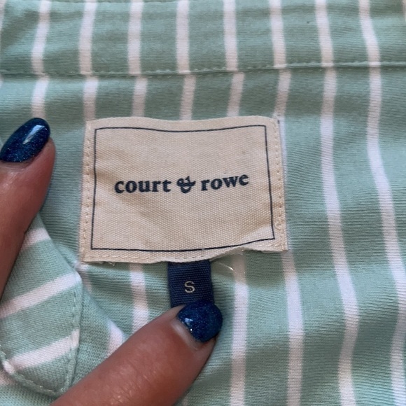 Court & Rowe women’s striped button front Malibu top Crystal sky Size Small - Picture 6 of 9